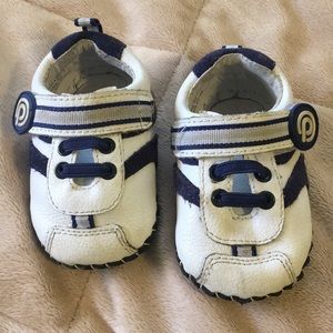 Pediped sneakers